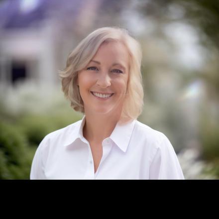 Photo of Theresa Nicholls